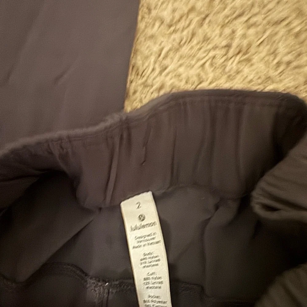 Lululemon dark grey joggers